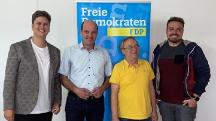 Von links nach rechts: Finn Pfaller, Georg Heitlinger, Michael Schenk und Valentin Abel